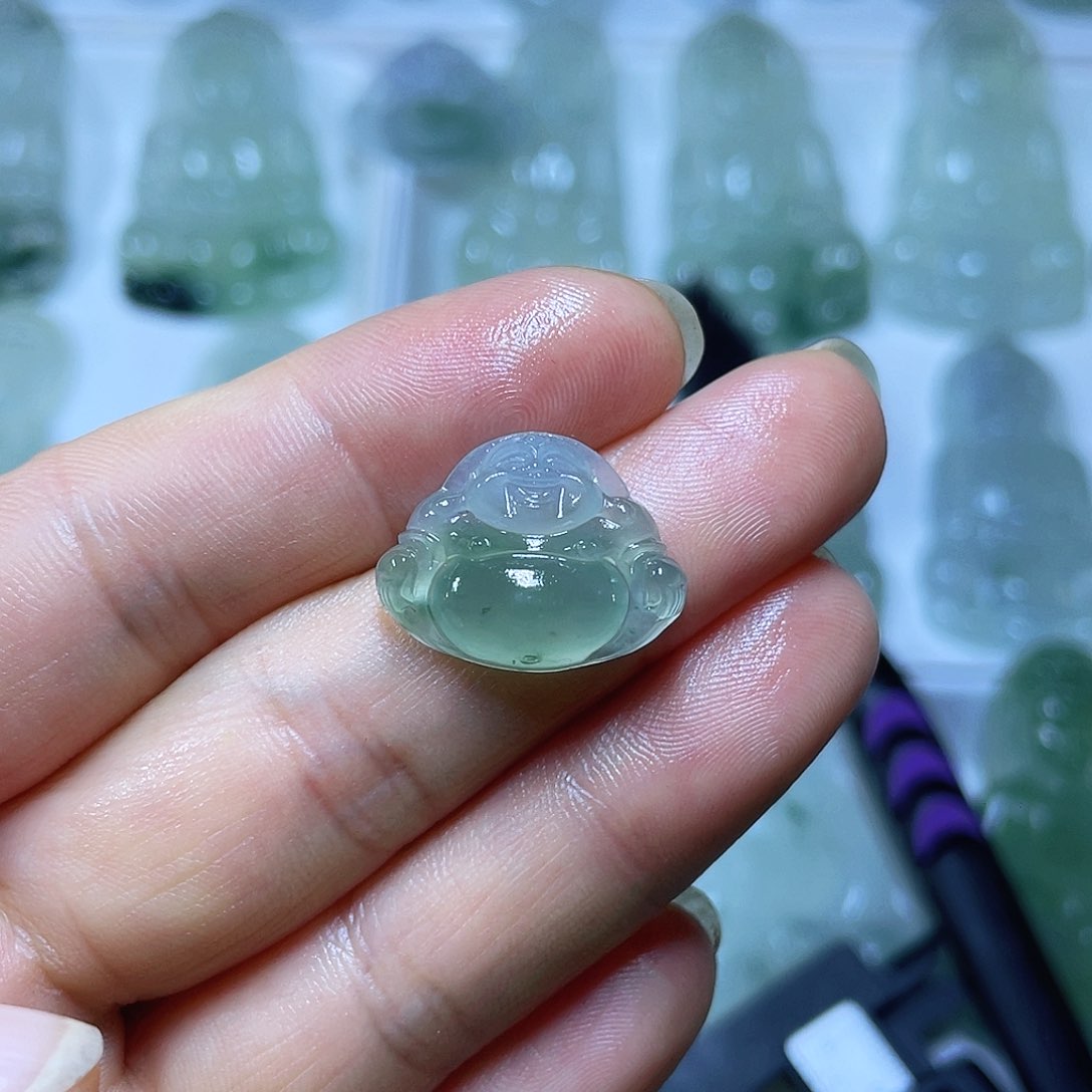 未镶嵌定制翡翠翡翠吊坠