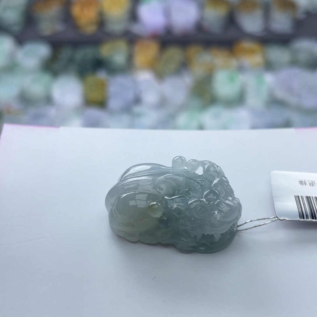 翡翠颈饰未镶嵌貔貅