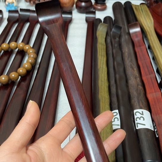 木红色超长款痒痒挠55厘米