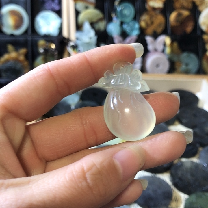 岫玉未镶嵌岫玉挂件