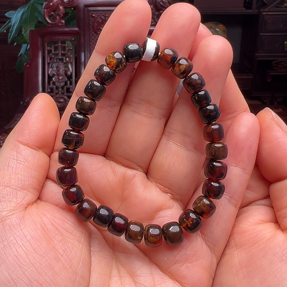 琥珀裸石未镶嵌抚顺琥珀10189