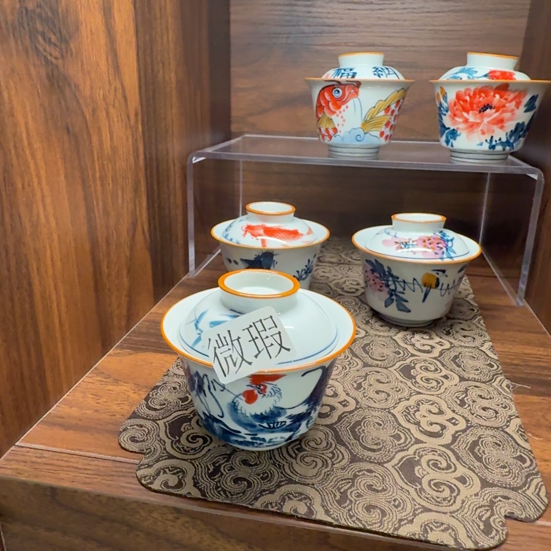 釉下手绘茶具微瑕