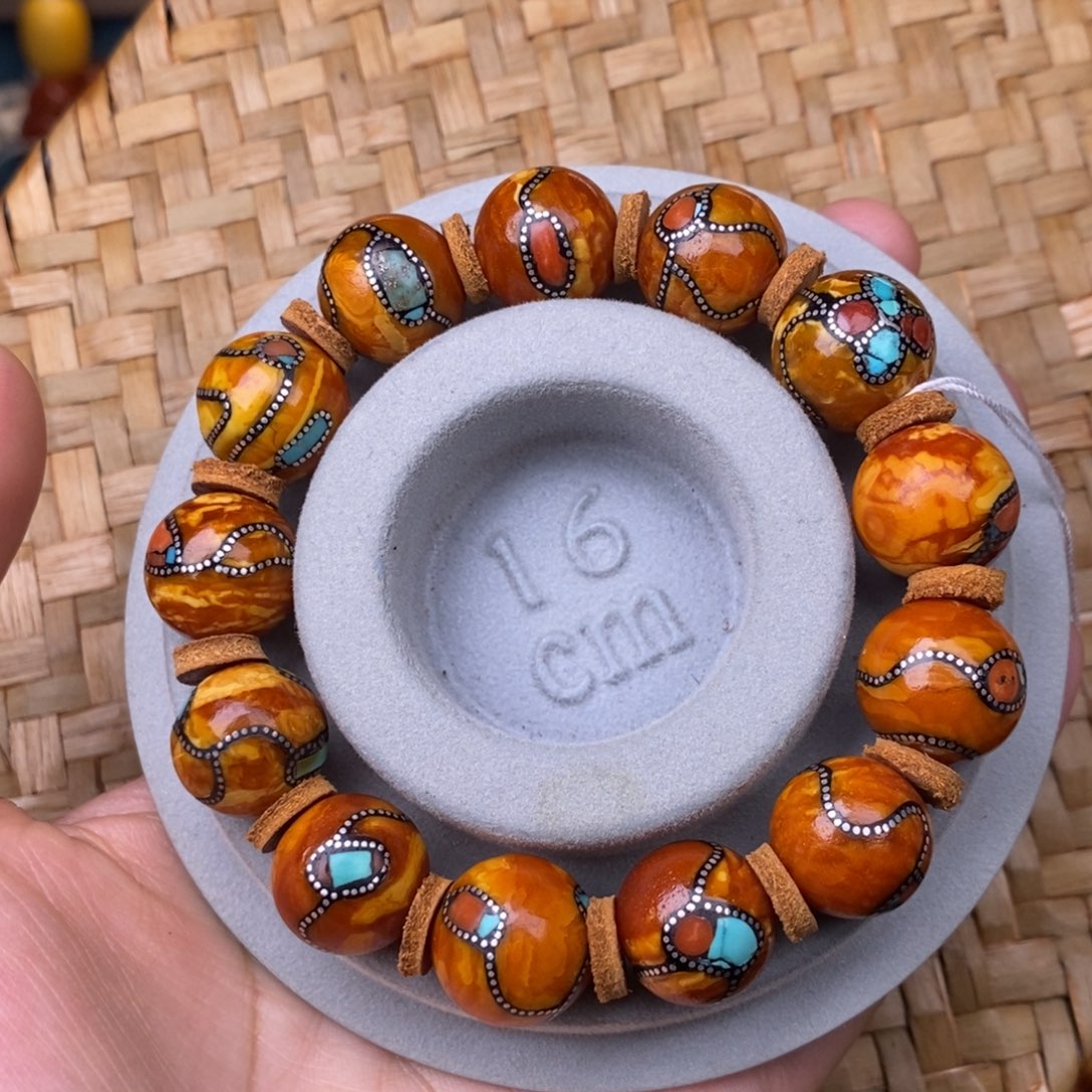 蜜蜡裸石未镶嵌蜜蜡