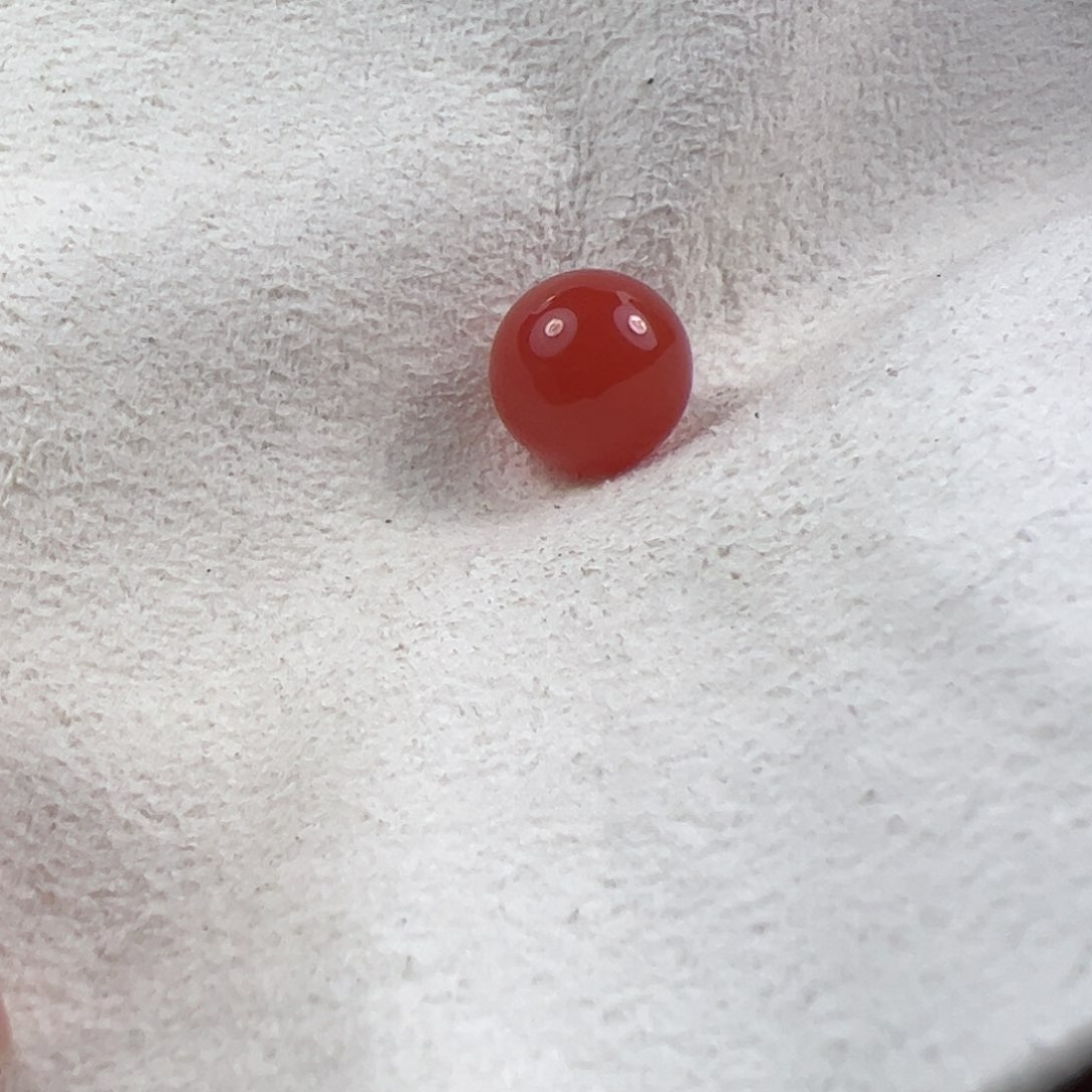 南红玛瑙珠子未镶嵌岁****）