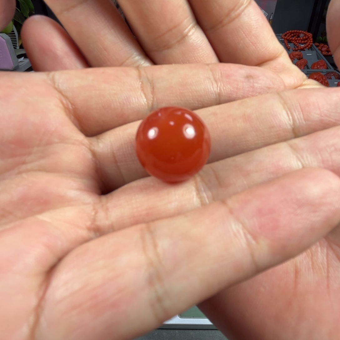 细***薇南红玛瑙未镶嵌颈饰