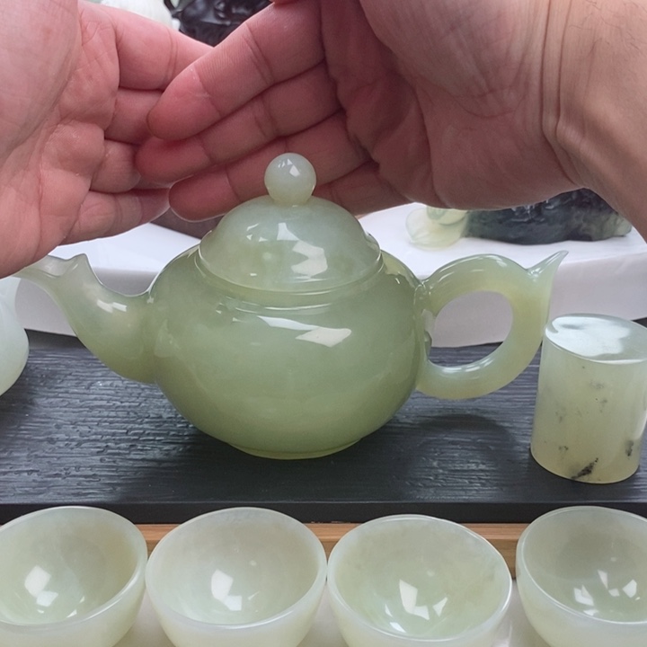 岫玉四大名玉壶未镶嵌空****)