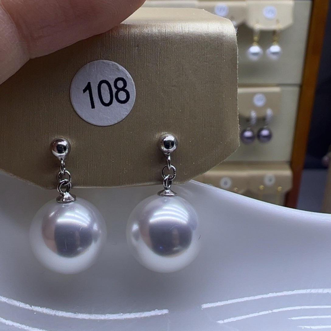 淡水珍珠银S925镶嵌耳饰