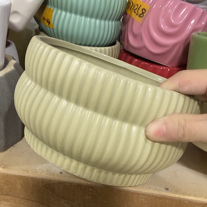 陶盆有孔 瑕疵针孔漏釉介意勿拍外口 17外高8