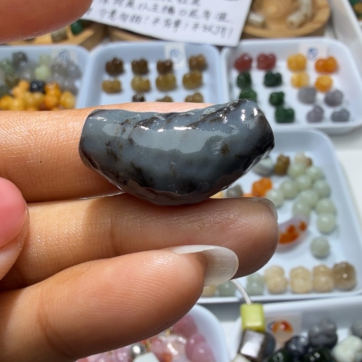 和田玉未镶嵌珠宝奇石