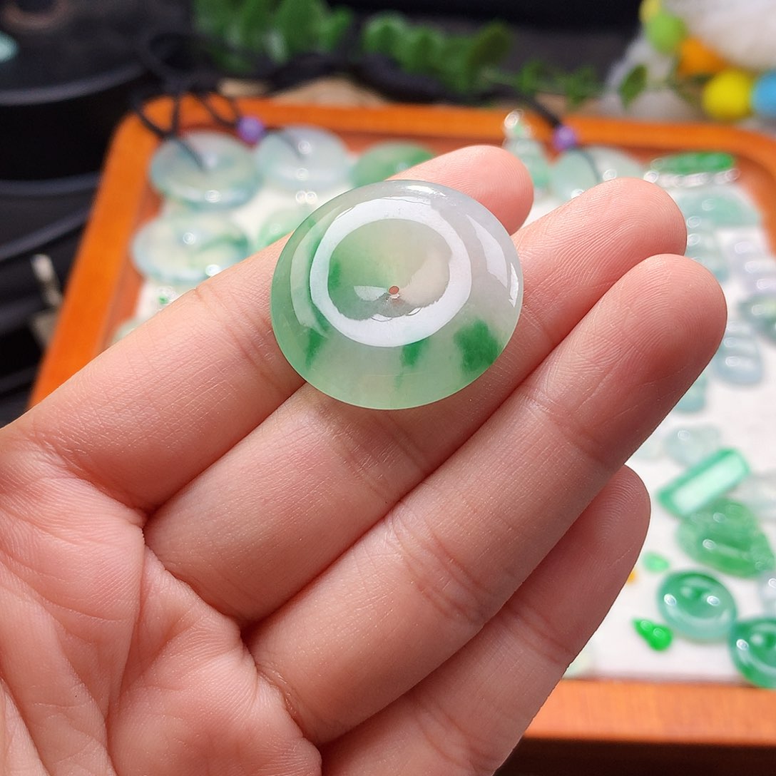 吊坠(不含链)未镶嵌翡翠平安扣
