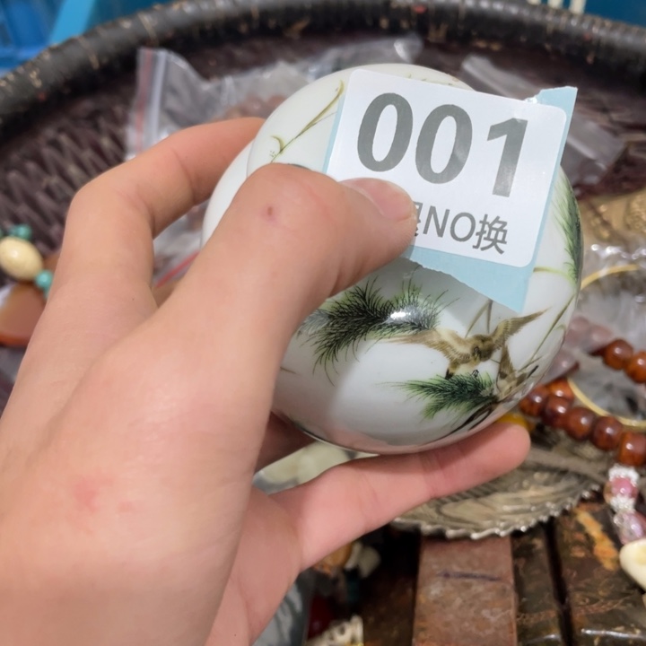 德***草瓷片直播间热卖火爆