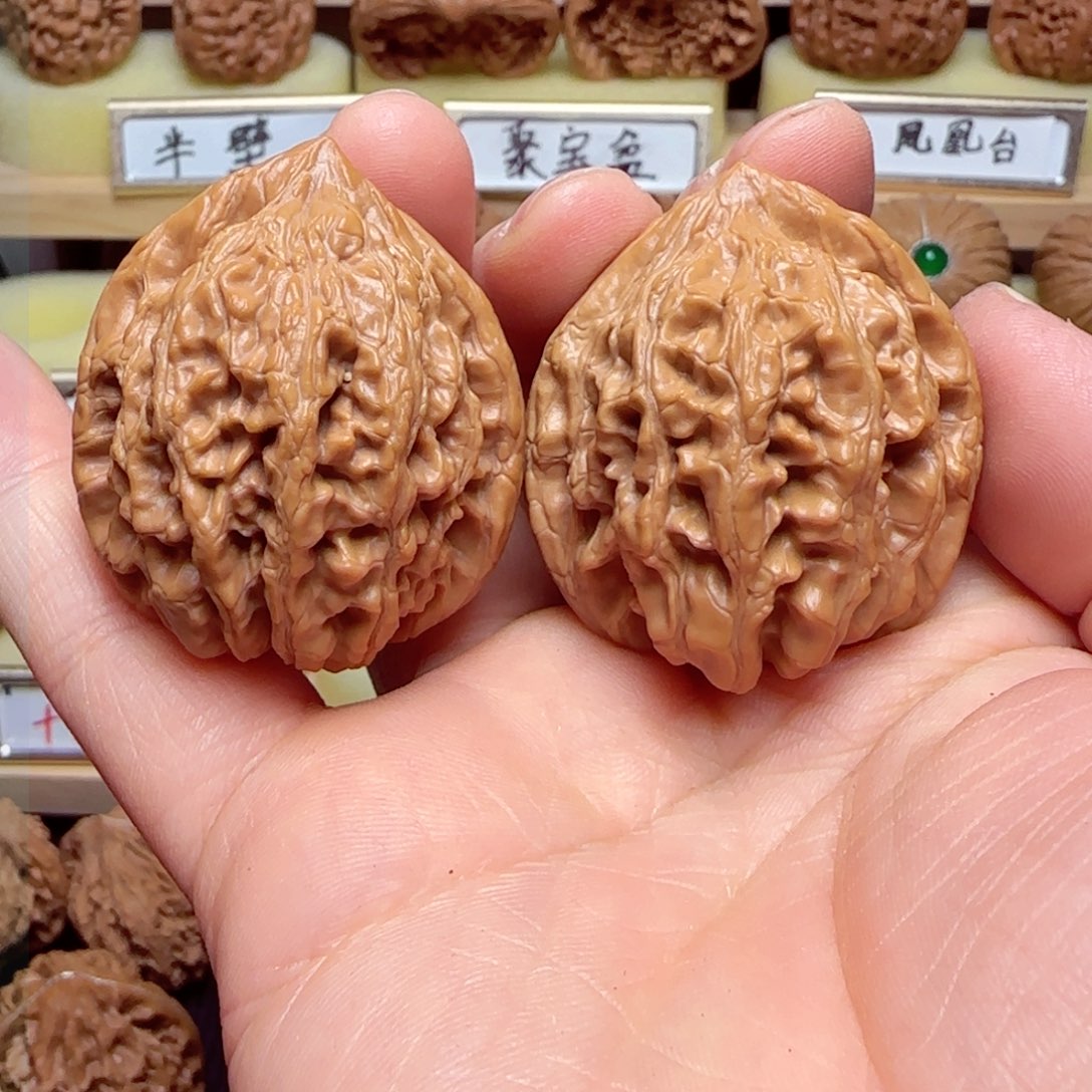 文玩核桃吊坠大沽石38