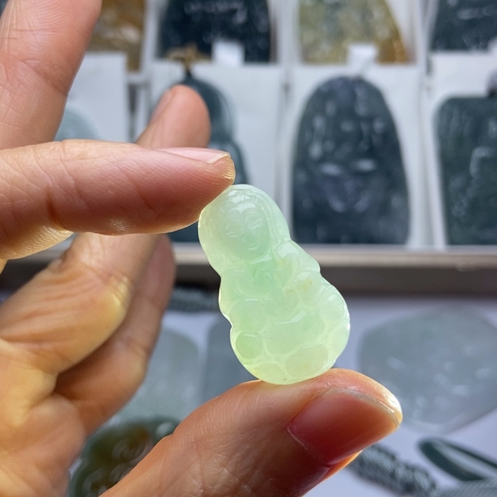 翡翠未镶嵌挂件翡翠