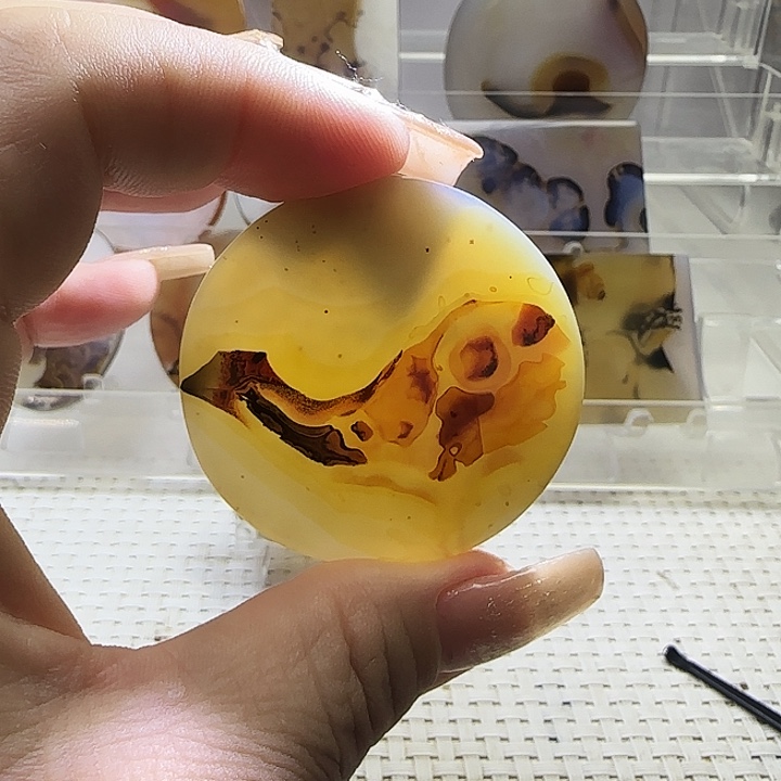 玛瑙/玉髓未镶嵌珠宝奇石