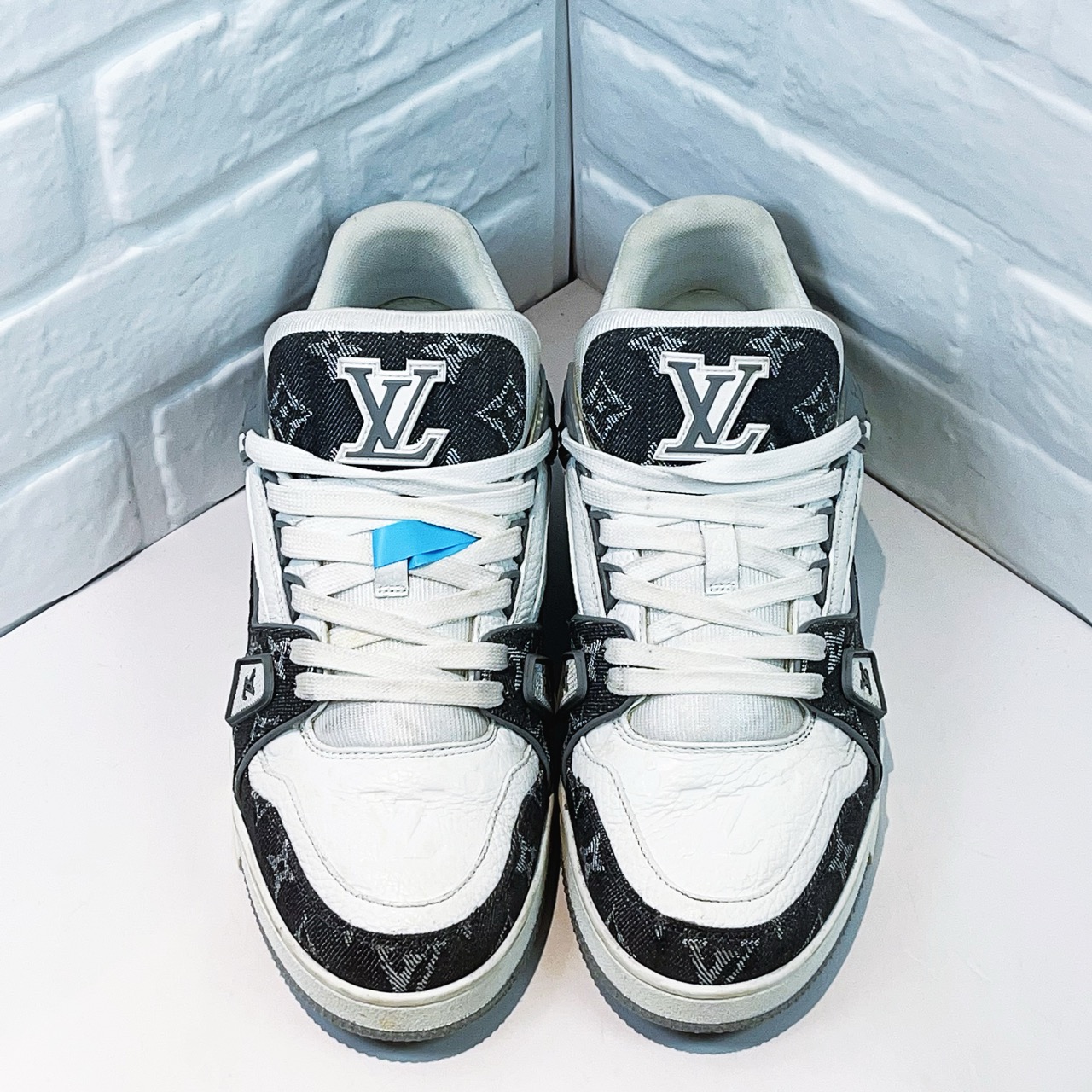 95新 LouisVuitton/路易威登 trainer灰白牛仔欧码6.5码40.5码 