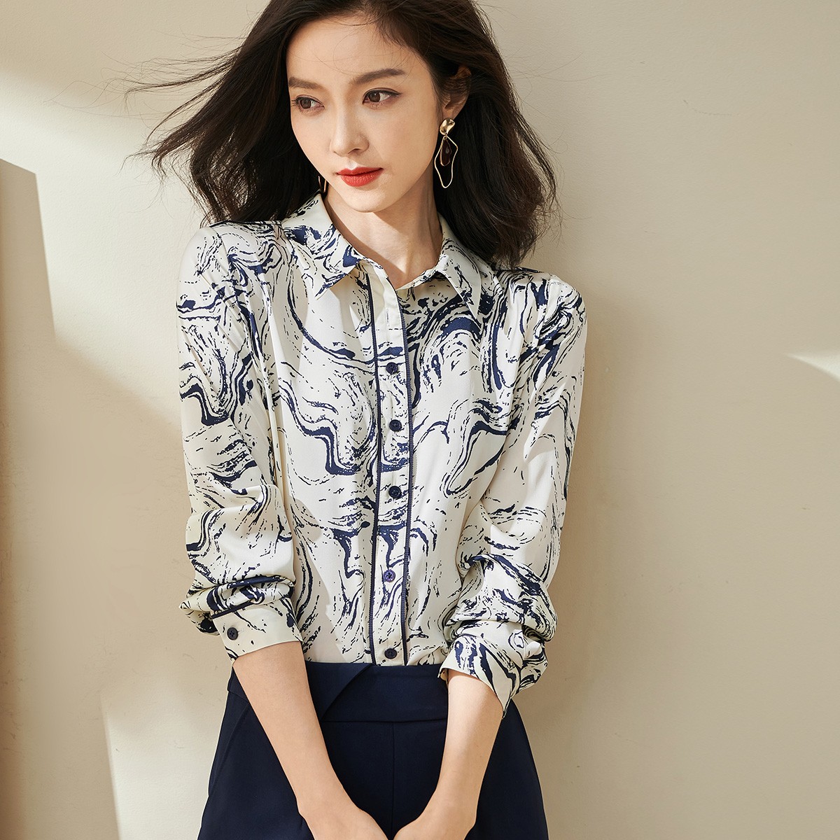 【小熊专属】气质通勤小众设计感OL常规长袖女士上衣5X21CC1716