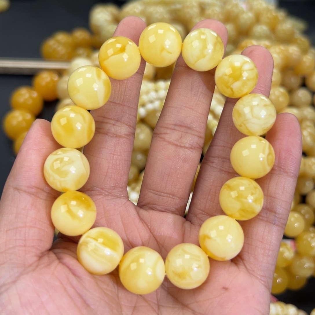 琥珀未镶嵌手链24.7克