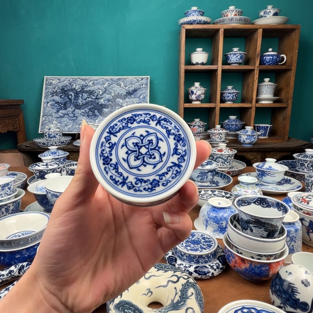 瓷片盖置哈哈哈哈哈哈哈