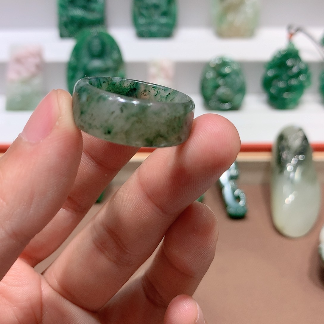 独山玉挂件未镶嵌