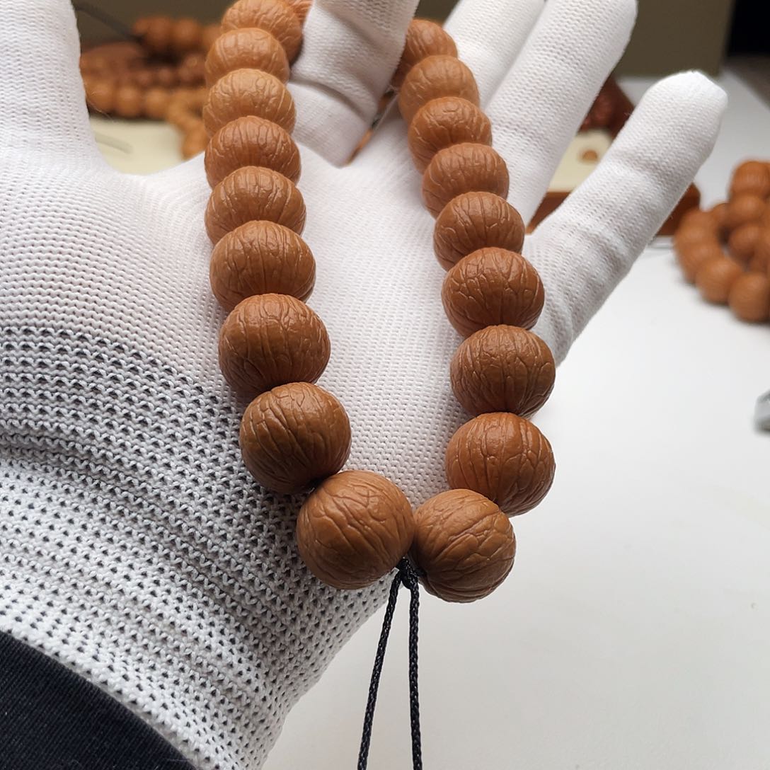 猴头核桃手串17+聚宝盆精配手持款