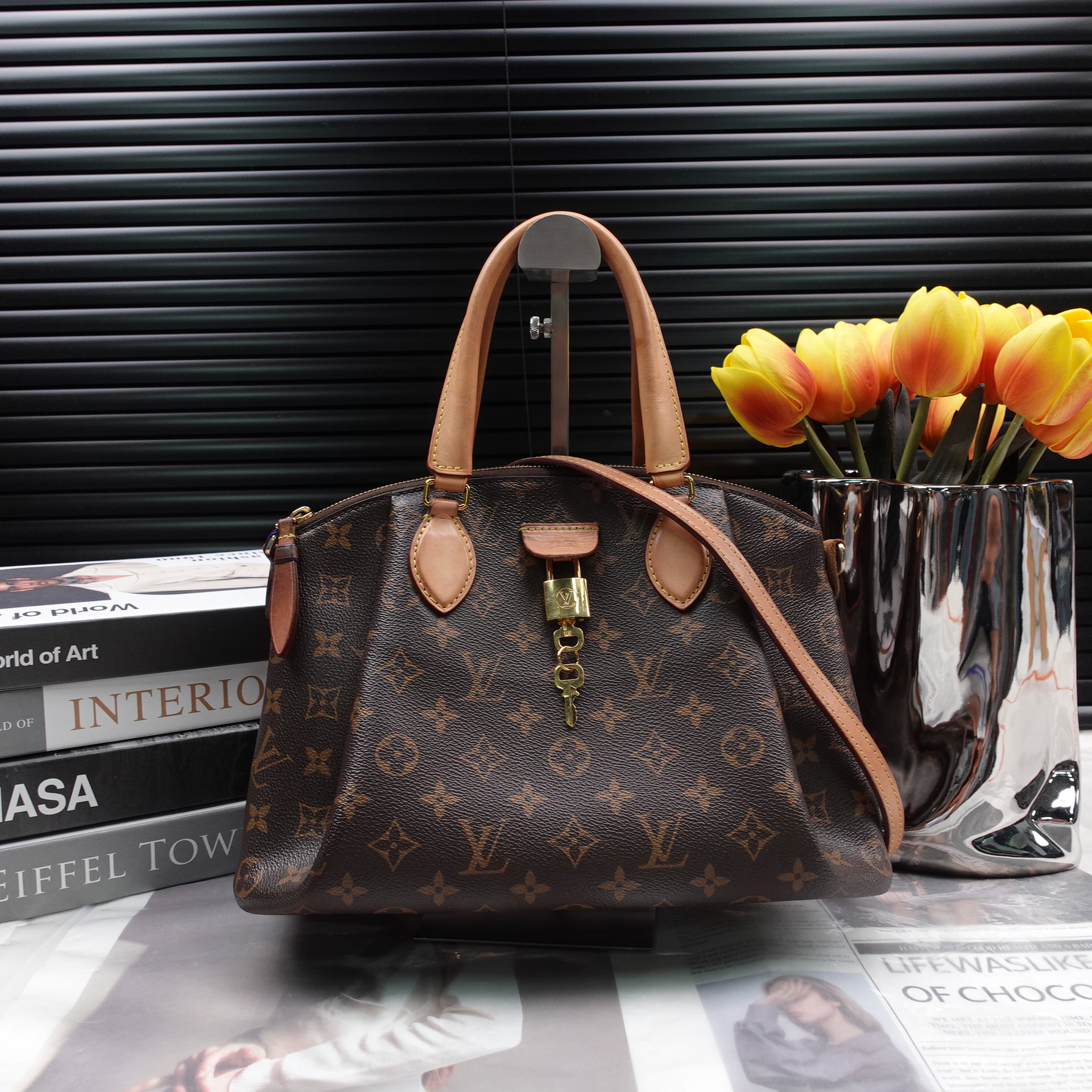 95新 LouisVuitton/路易威登 单肩包/T102267433