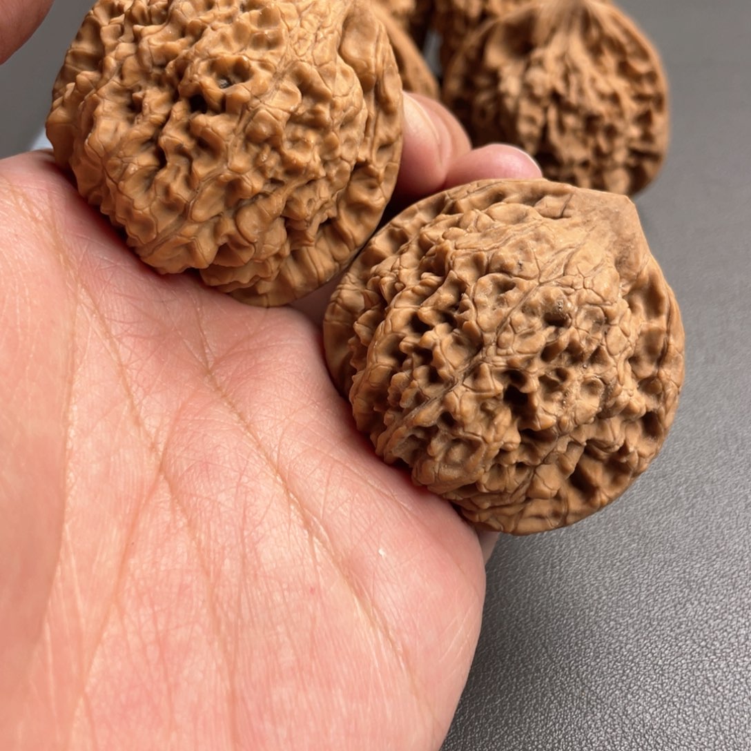 文玩核桃吊坠这**吗官帽