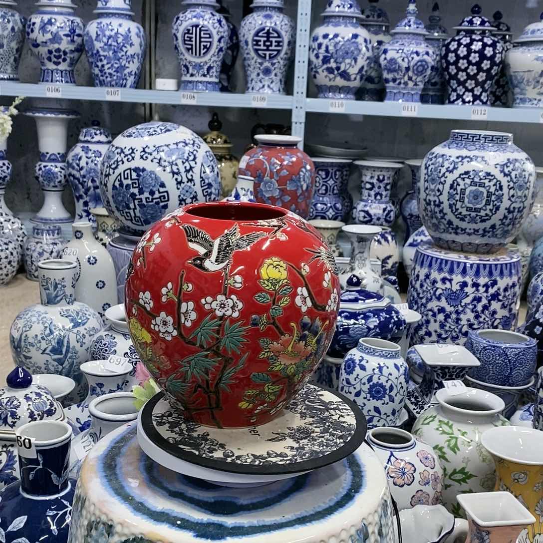 【闪购商品】摆件大肚瓶瓷器器……………………………………