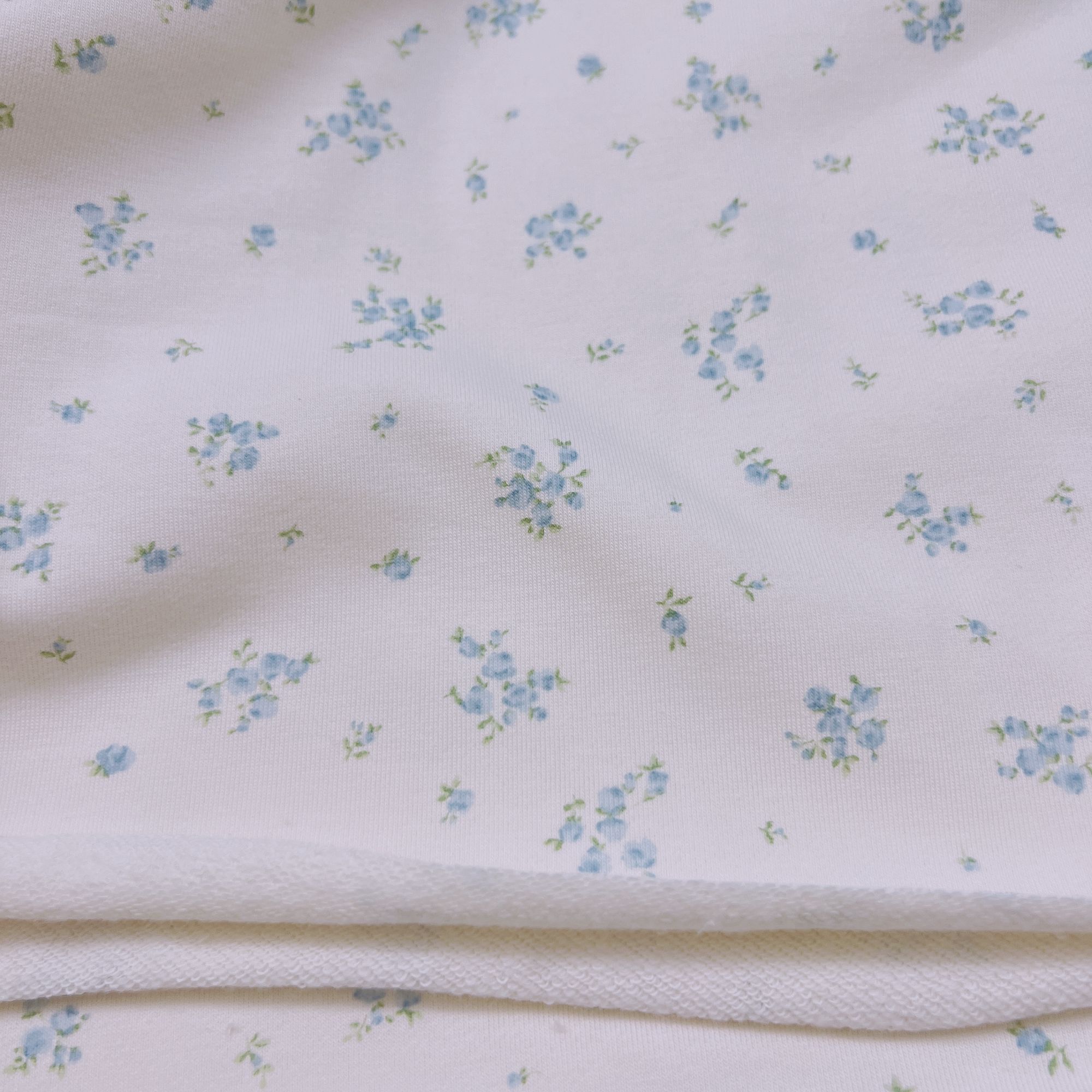 T612秋季纯棉蓝色碎花舒绒毛圈弹力针织卫衣面料一米【宽1.7】