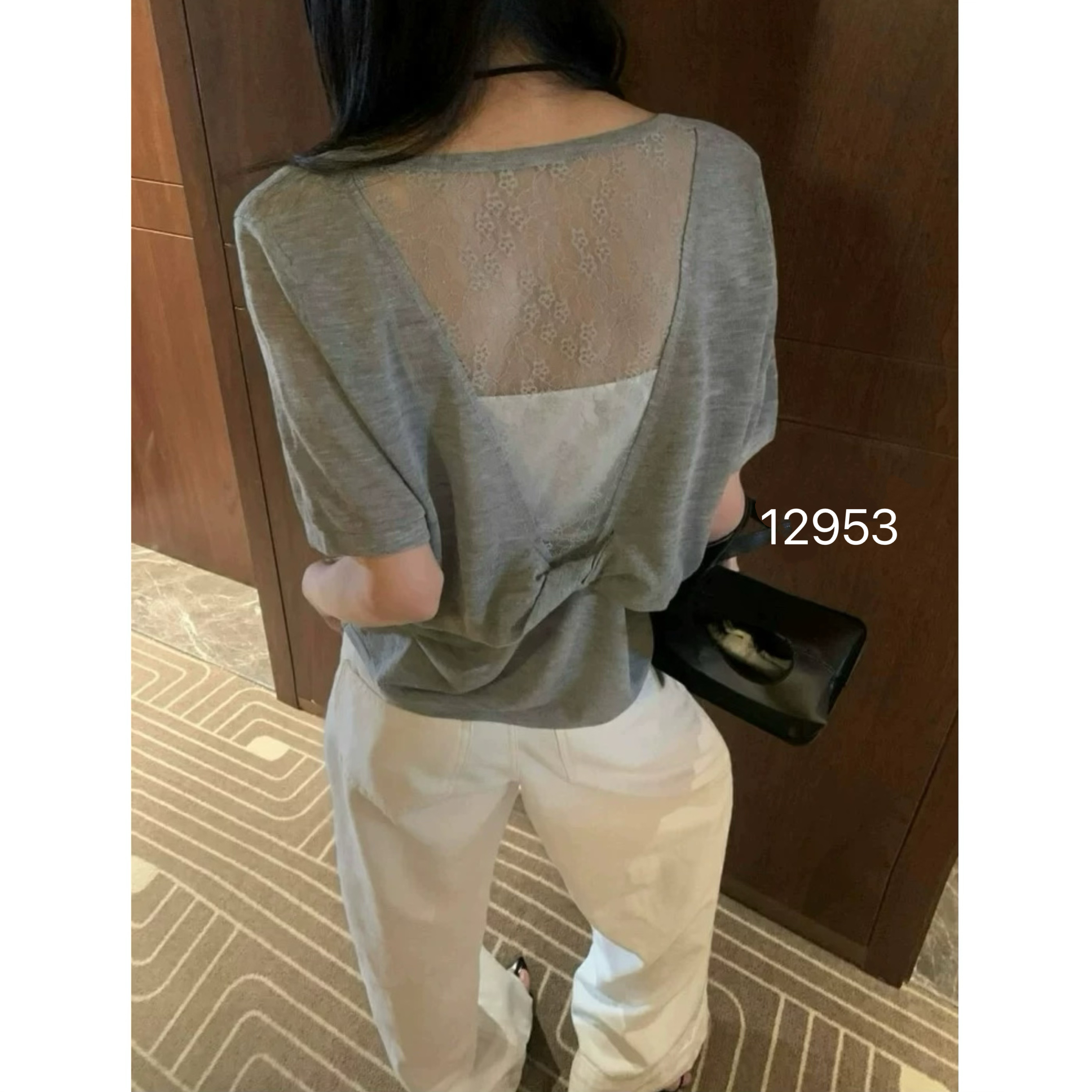 12953（部分无水洗唛，介意慎拍）CHUXUN新款圆领露背蕾丝镂空短袖