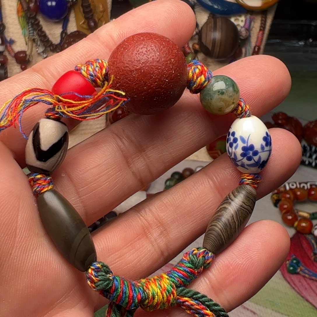 玛瑙/玉髓颈饰未镶嵌