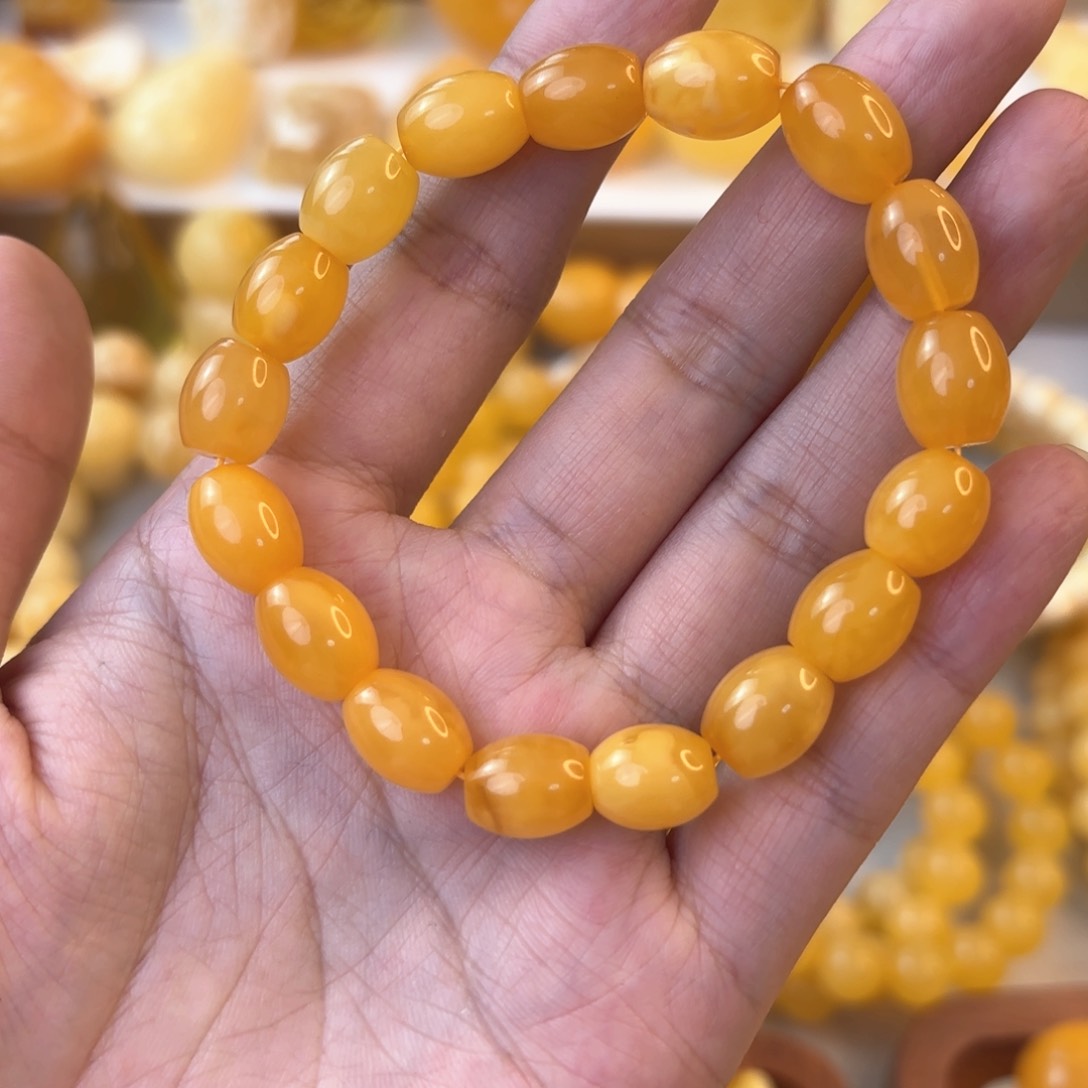 琥珀颈饰未镶嵌蜜蜡