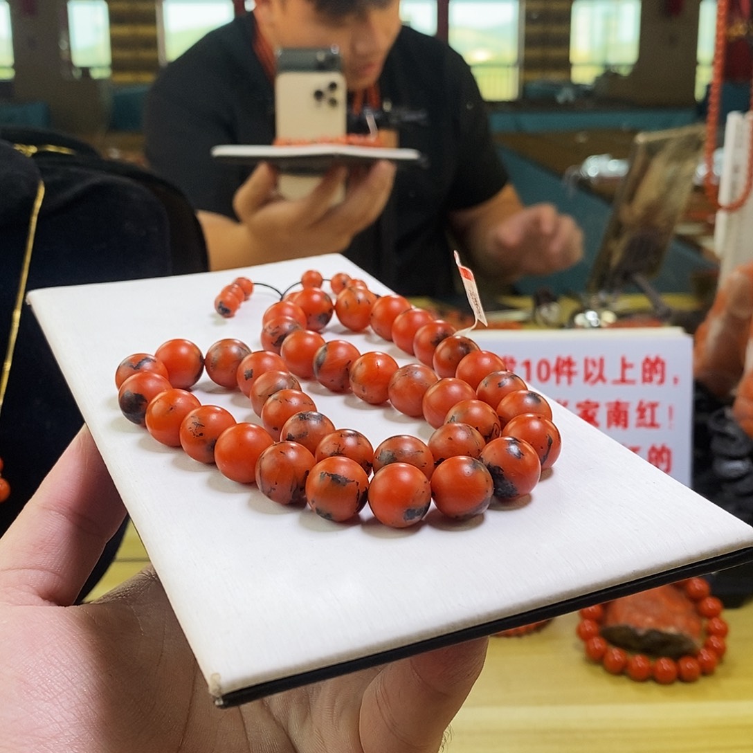 南红玛瑙未镶嵌手链