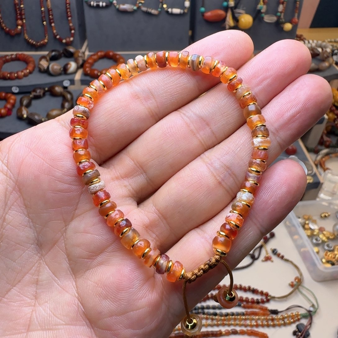 玛瑙/玉髓颈饰未镶嵌