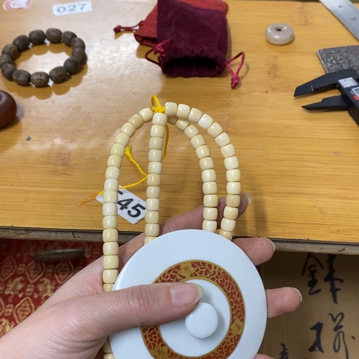 瓷片哈中古工艺品一件