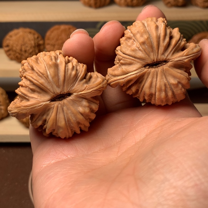 文玩核桃吊坠皮*辰