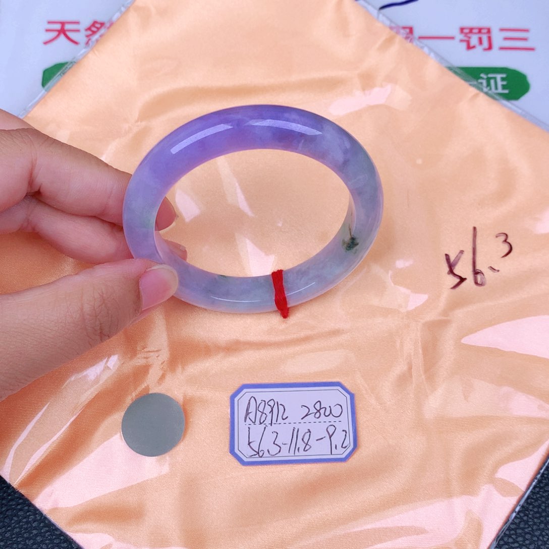 翡翠手镯未镶嵌缅甸翡翠