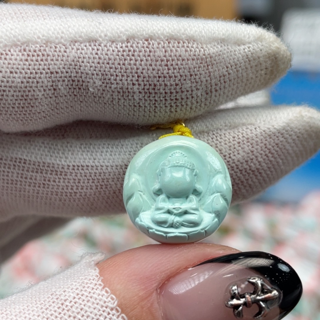 绿松石未镶嵌挂件