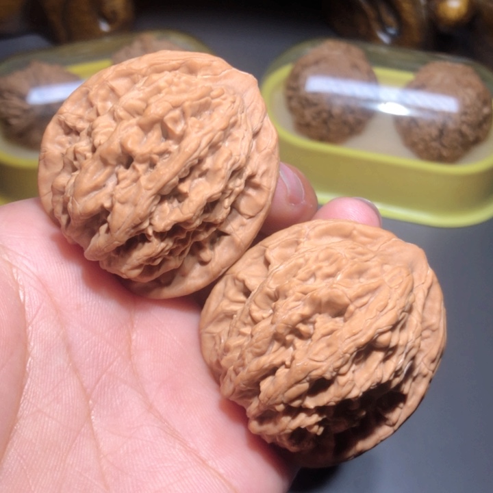 文玩核桃把件42麦虎