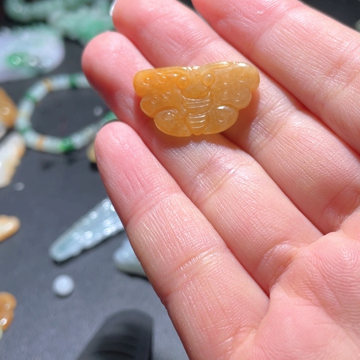 【闪购商品】翡翠颈饰未镶嵌天然翡翠