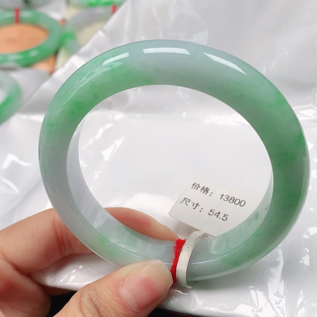 翡翠手镯未镶嵌天然翡翠手镯55