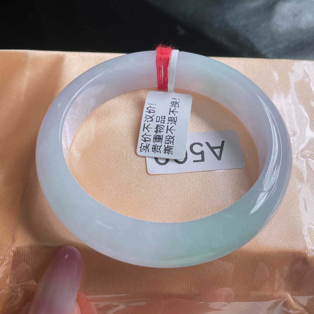 57.8圈轮胎正品缅甸天然A货翡翠糯冰种淡春彩飘绿清新少女显气质