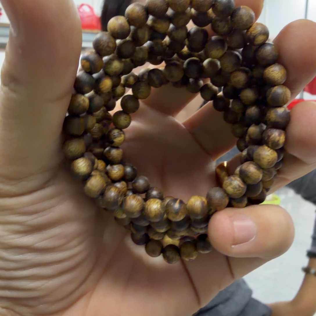 沉香沉香碎屑莺歌绿园6mm3克➕