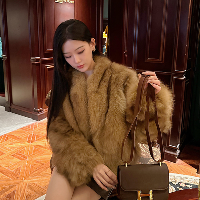 BOBO 霜华映月 进口整皮狐狸腹毛晕染霜色V领短款皮草外套女显瘦