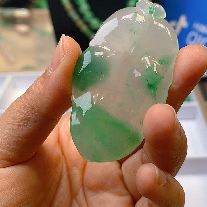 石英质玉挂件未镶嵌