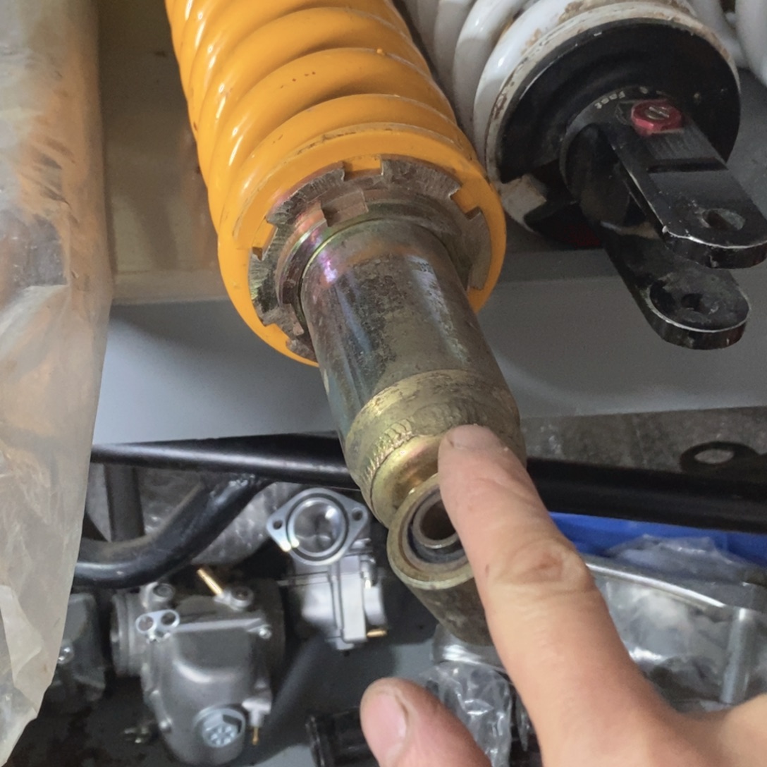 越野摩托车后减震一个