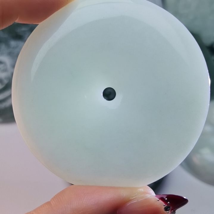 翡翠颈饰未镶嵌天然的A货翡翠多样性发货