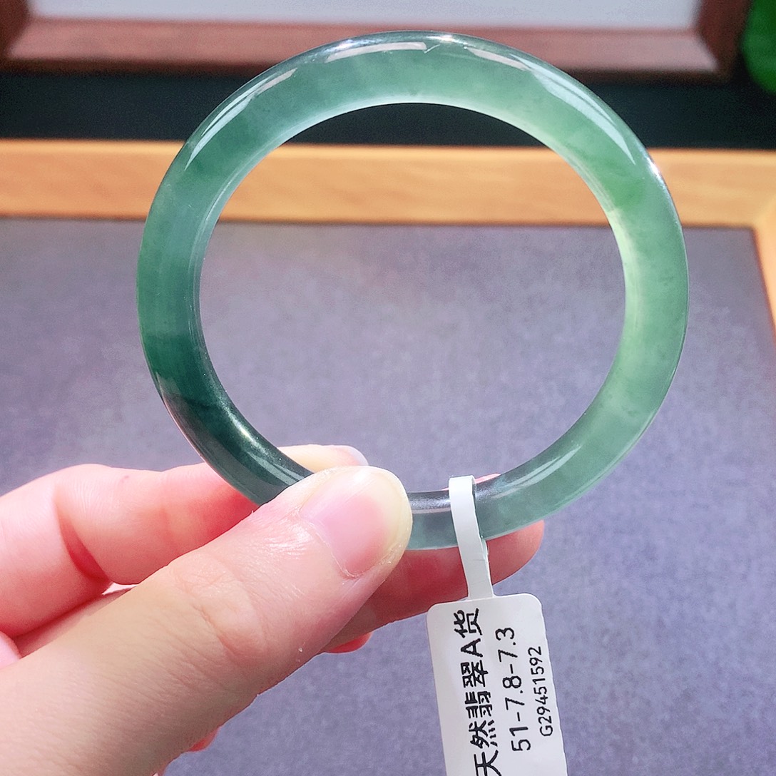 未镶嵌手镯翡翠天然翡翠