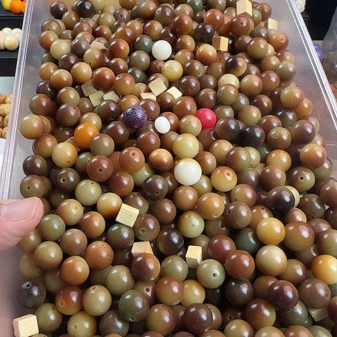 晏***尔手串菩提根/象牙果瑕疵敦煌汤圆900颗处理