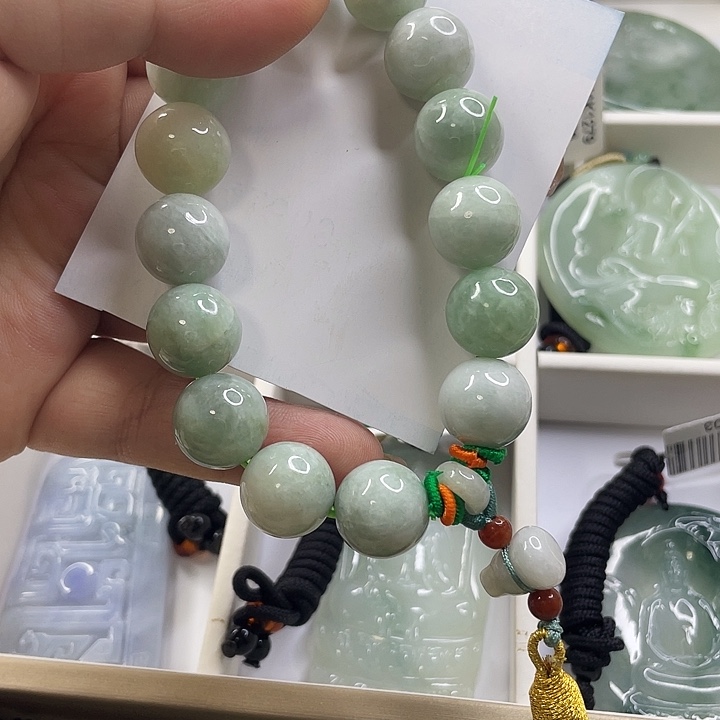 翡翠未镶嵌吊坠(赠链)纯天然缅甸a货翡翠