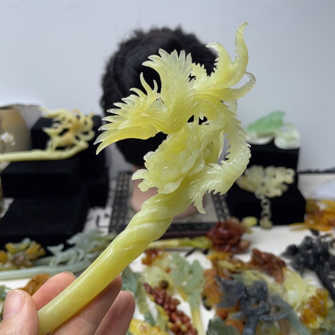 【闪购商品】蛇纹石玉未镶嵌发饰九****人